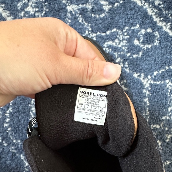 NEVER WORN SOREL Women's Whitney II Plus Lace Waterproof Boot sz 5 - Picture 2 of 6